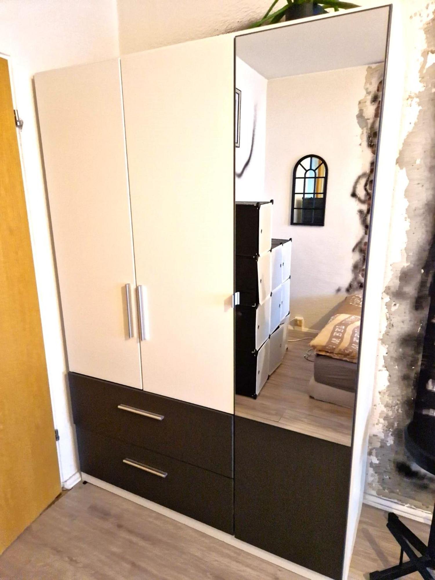 Accommodatie bij particulieren Cozy Trendy Spacious In Area 12 Min. Near To The Center Alexanderplatz *
