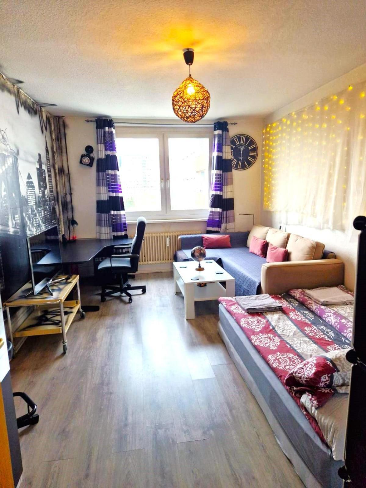 Cozy Trendy Spacious In Area 12 Min. Near To The Center Alexanderplatz